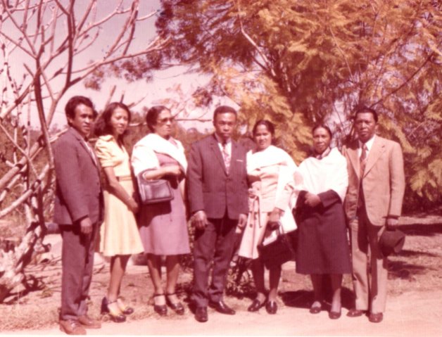 ANGELE RASOAVELOMANANA, quelques-uns de ses descendants et DENIS ANDRIAMANANA